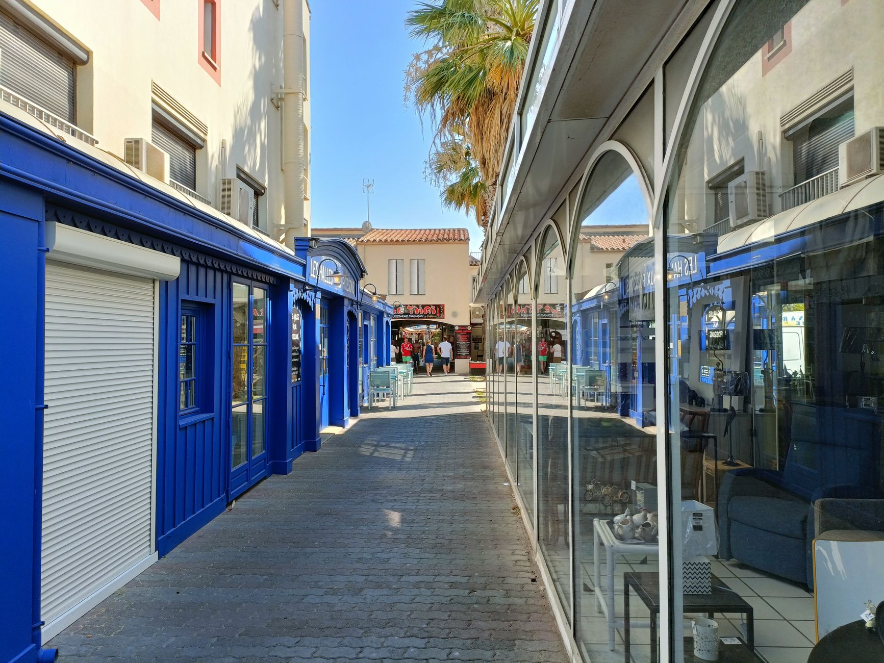 Agence immobilière commerciale équipe à Levallois-Perret